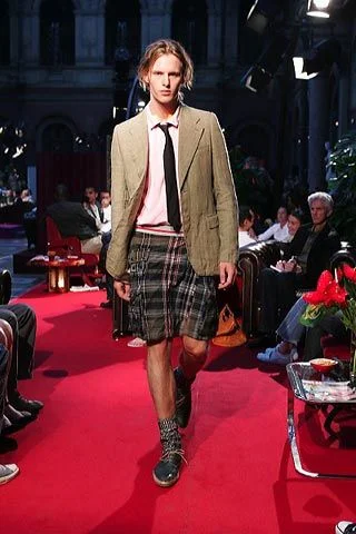 Look 28